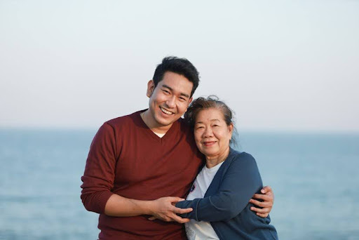 U70, lương 17 triệu đồng, tôi đến ở cùng con gái, nhưng nghe con rể nói 1 câu mà bỏ về trong đêm: Tuổi già sai lầm khi sống dựa vào con cái- Ảnh 2. U70, lương 17 triệu đồng, tôi đến ở cùng con gái, nhưng nghe con rể nói 1 câu mà bỏ về trong đêm: Tuổi già sai lầm khi sống dựa vào con cái- Ảnh 2.