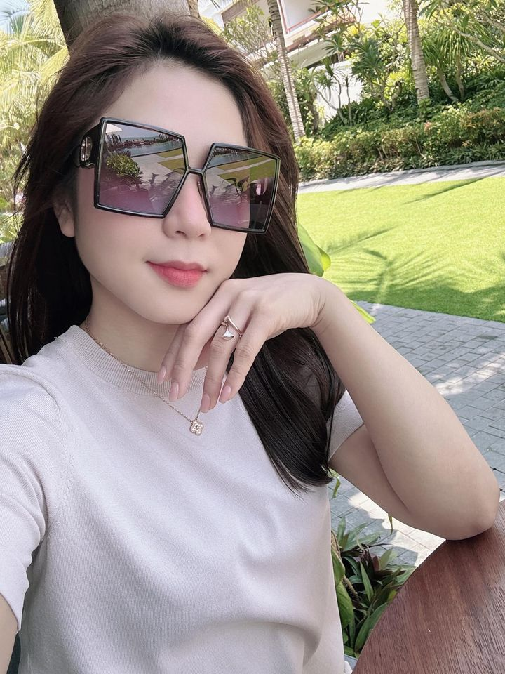 Nữ ca sĩ kết hôn đại gia hơn 13 tuổi vỏn vẹn 1 năm: Hậu chia tay sống bình dị trong cơ ngơi 600m2 ở Mỹ, vướng tin đồn hẹn hò Quang Lê- Ảnh 9.