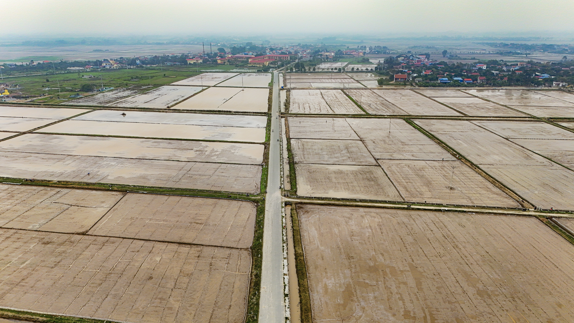 Tỉnh có ít huyện nhất cả nước thu ngân sách bằng 6 tỉnh cộng lại, định hướng trở thành thành phố trực thuộc Trung ương- Ảnh 8. Tỉnh có ít huyện nhất cả nước thu ngân sách bằng 6 tỉnh cộng lại, định hướng trở thành thành phố trực thuộc Trung ương- Ảnh 8.