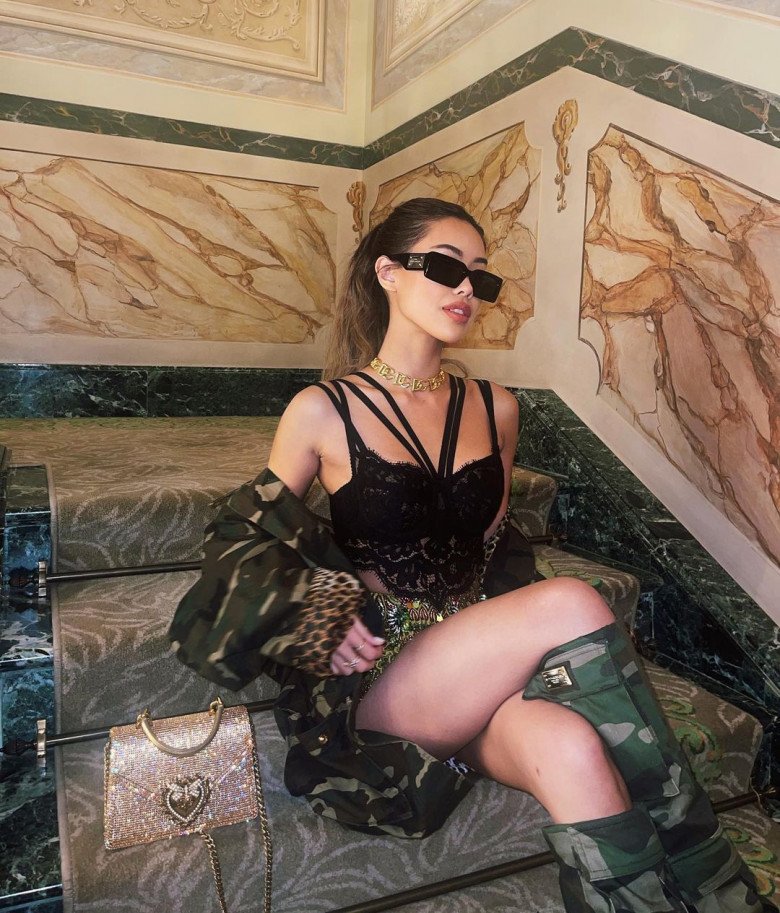 Ái nữ nổi tiếng nhất của tỷ phú Johnathan Hạnh Nguyễn: Từ hotgirl MXH đến Phó tổng giám đốc mảng thời trang hàng hiệu, phải đi lùi mới về vạch đích- Ảnh 4.