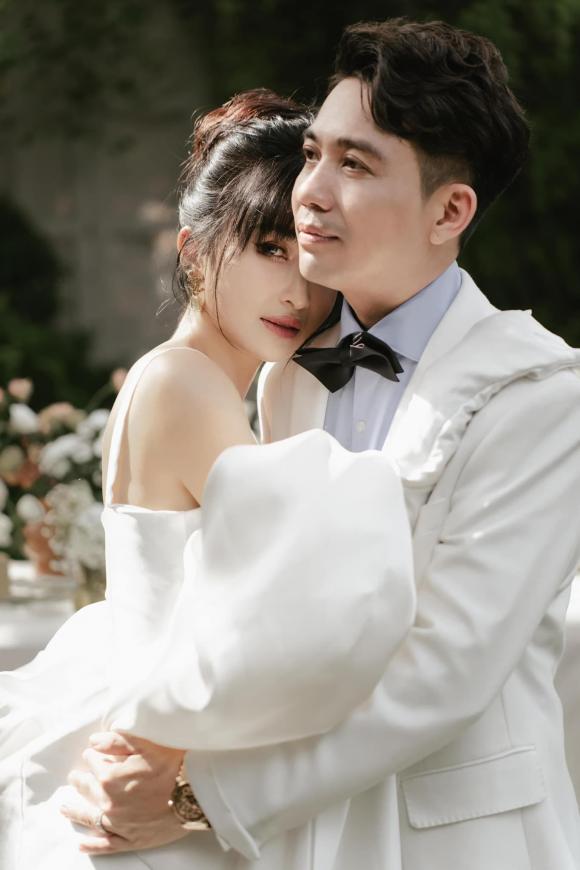 Vợ đại gia có nhiều siêu xe nhất nhì Việt Nam: Cuộc sống sang chảnh không ai bằng, sở hữu chiếc đồng hồ cả thế giới chỉ có 7 chiếc- Ảnh 10.