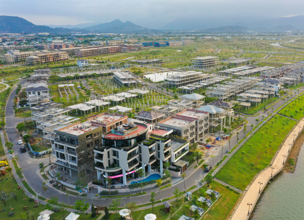 photo-1716457124029 photo-1716457124029