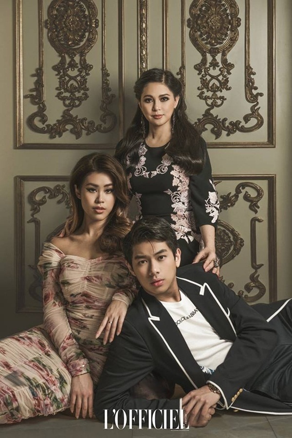 Thiếu gia nhà tỷ phú nổi nhất nhì Việt Nam với vẻ ngoài điển trai không kém diễn viên: 23 tuổi đã làm Phó tổng giám đốc, cuộc sống sang chảnh như hoàng tử- Ảnh 7. Thiếu gia nhà tỷ phú nổi nhất nhì Việt Nam với vẻ ngoài điển trai không kém diễn viên: 23 tuổi đã làm Phó tổng giám đốc, cuộc sống sang chảnh như hoàng tử- Ảnh 7.