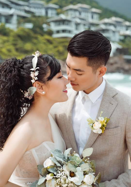 Nam người mẫu lấy doanh nhân hơn 15 tuổi đã có con riêng, tổ chức đám cưới tại khách sạn 5 sao rồi Nam người mẫu lấy doanh nhân hơn 15 tuổi đã có con riêng, tổ chức đám cưới tại khách sạn 5 sao rồi