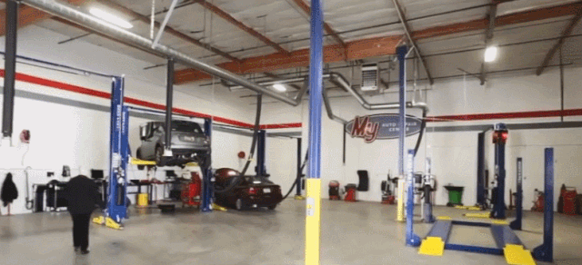 Cuộc sống xa hoa của tỷ phú Ấn Độ trong dinh thự 27 tầng đắt nhất hành tinh: Có đầu bếp Michelin riêng, hơn 600 nhân viên phục vụ, trực thăng ''đậu'' trên nóc nhà- Ảnh 5. Cuộc sống xa hoa của tỷ phú Ấn Độ trong dinh thự 27 tầng đắt nhất hành tinh: Có đầu bếp Michelin riêng, hơn 600 nhân viên phục vụ, trực thăng ''đậu'' trên nóc nhà- Ảnh 5.