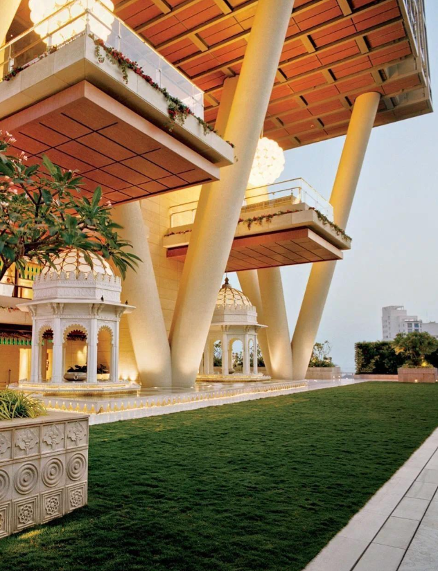 Cuộc sống xa hoa của tỷ phú Ấn Độ trong dinh thự 27 tầng đắt nhất hành tinh: Có đầu bếp Michelin riêng, hơn 600 nhân viên phục vụ, trực thăng ''đậu'' trên nóc nhà- Ảnh 6. Cuộc sống xa hoa của tỷ phú Ấn Độ trong dinh thự 27 tầng đắt nhất hành tinh: Có đầu bếp Michelin riêng, hơn 600 nhân viên phục vụ, trực thăng ''đậu'' trên nóc nhà- Ảnh 6.