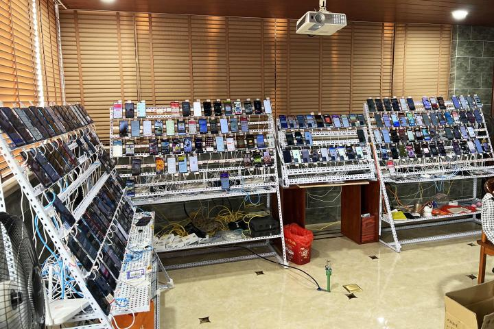 photo-1717840065104 photo-1717840065104