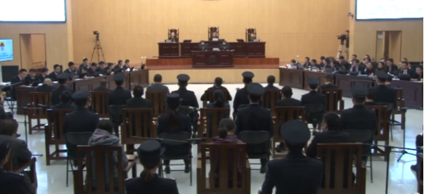 68 gia đình phát hiện nhà của mình bán lúc nào không hay biết: Cảnh sát vào cuộc truy quét 52 đối tượng có chiêu thức tinh vi- Ảnh 2. 68 gia đình phát hiện nhà của mình bán lúc nào không hay biết: Cảnh sát vào cuộc truy quét 52 đối tượng có chiêu thức tinh vi- Ảnh 2.