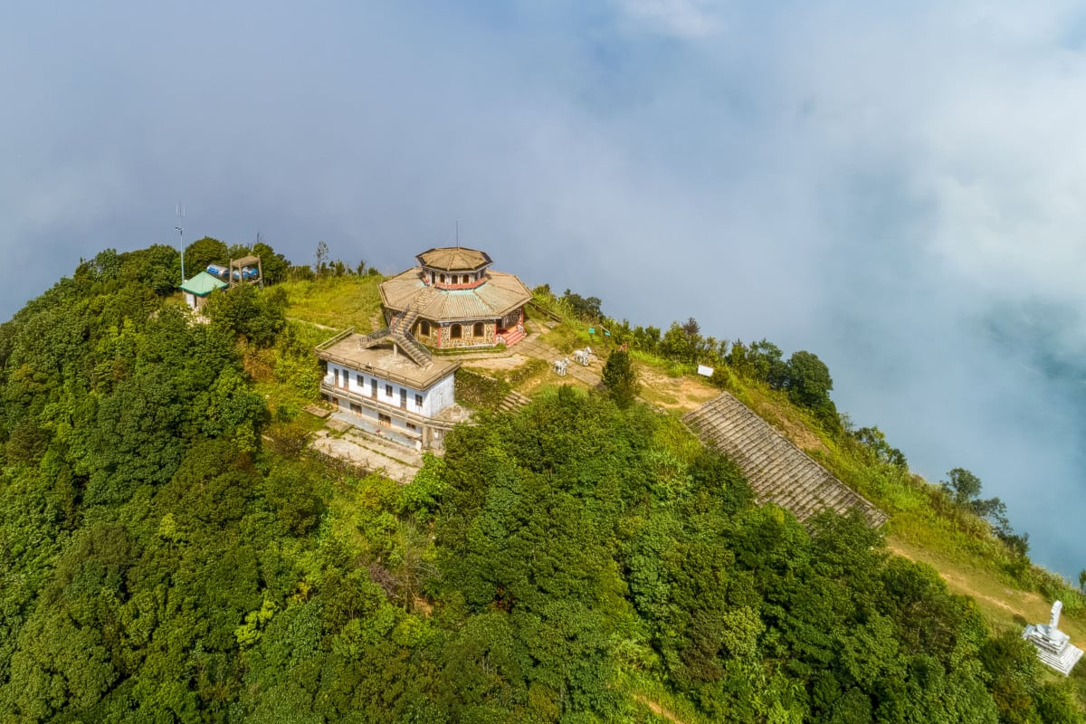 photo-1720012590889 photo-1720012590889