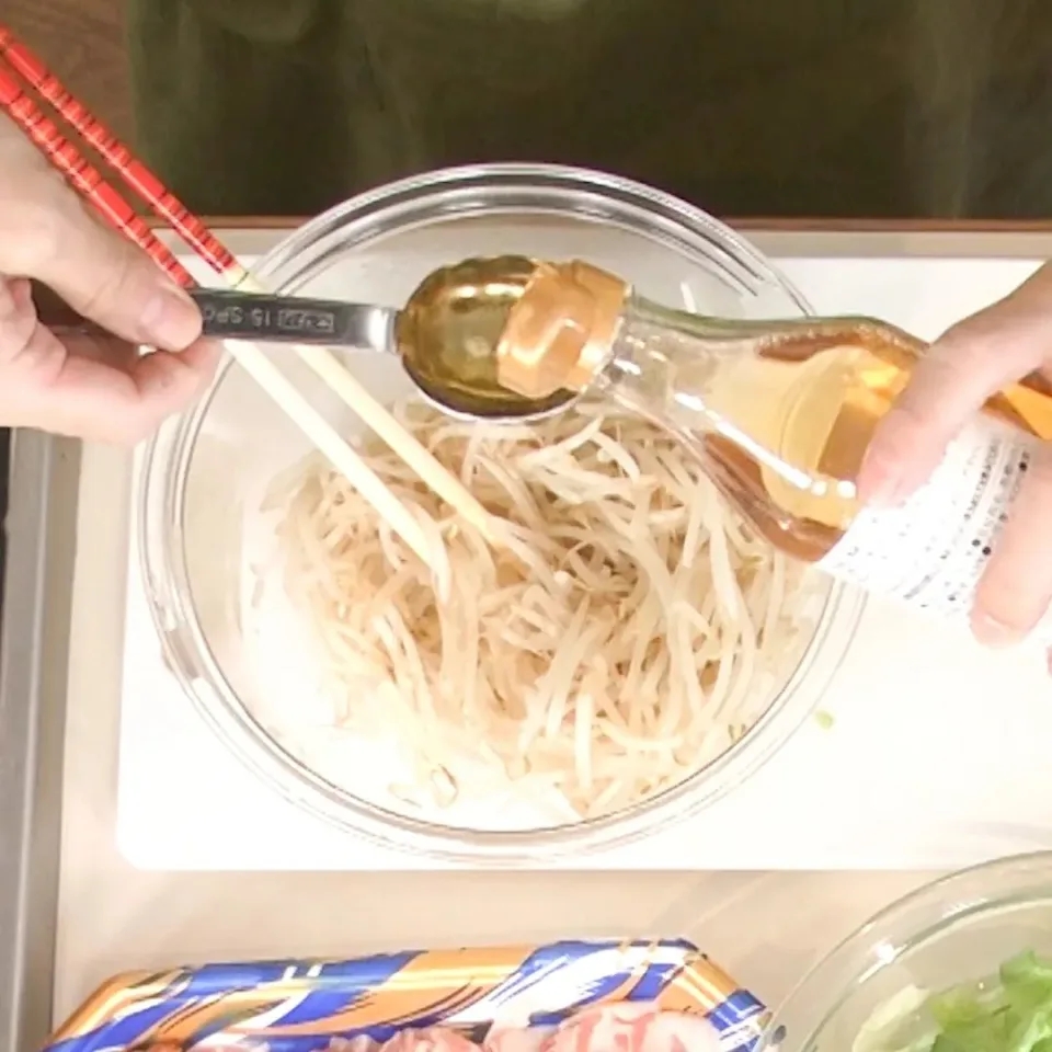 Chàng trai giảm 16kg trong nửa năm nhờ ăn một loại rau rẻ bèo ở Việt Nam, cứ ra chợ là thấy nhưng có tác dụng Chàng trai giảm 16kg trong nửa năm nhờ ăn một loại rau rẻ bèo ở Việt Nam, cứ ra chợ là thấy nhưng có tác dụng