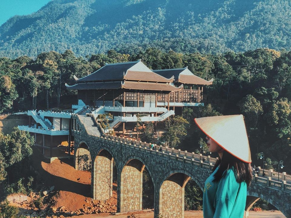 Việt Nam có 1 nơi sở hữu kỳ quan thiên nhiên thế giới, hút hơn 10 triệu lượt khách đầu năm 2024: Cảnh đẹp hùng vĩ, kỳ thú bậc nhất hành tinh, du lịch 4 mùa đều hợp- Ảnh 13. Việt Nam có 1 nơi sở hữu kỳ quan thiên nhiên thế giới, hút hơn 10 triệu lượt khách đầu năm 2024: Cảnh đẹp hùng vĩ, kỳ thú bậc nhất hành tinh, du lịch 4 mùa đều hợp- Ảnh 13.