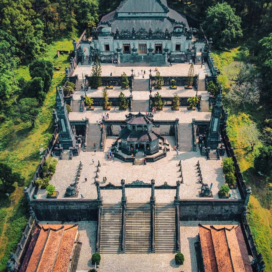 photo-1724248096940 photo-1724248096940