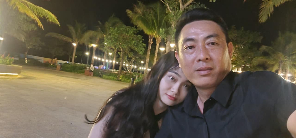 Ông chú 42 tuổi đi ô tô thử lòng gái xinh, ngày báo tin lấy vợ cả họ phấn khởi - Ảnh 2.