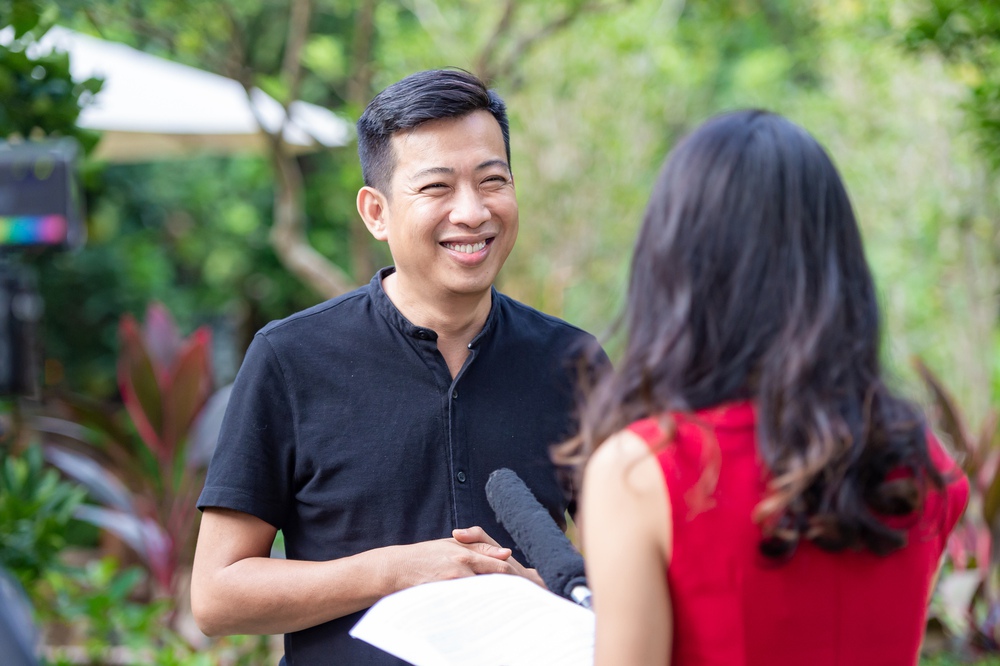 Nhà văn Hoàng Anh Tú: Có những người đi học tại Mỹ vẫn suy nghĩ tình dục là ban ơn cho phụ nữ - Ảnh 1.