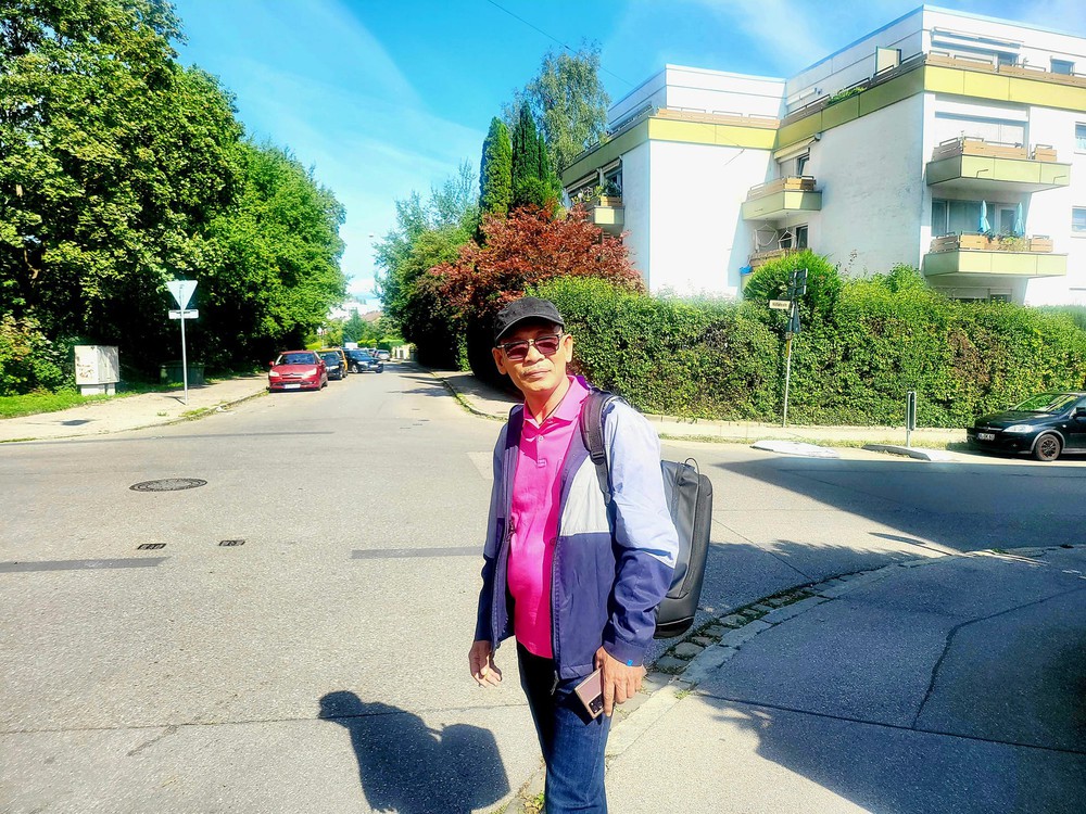 Ca sĩ được phong NSND ở tuổi 63: Đi lên từ công nhân, sống lẻ bóng, không vợ con trong căn nhà nhỏ - Ảnh 4.