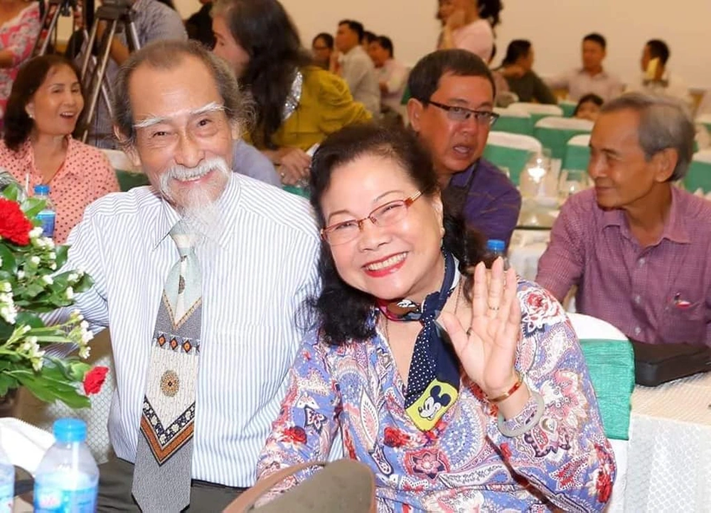 Nam NSƯT với cuộc hôn nhân hơn 50 năm hạnh phúc, 84 tuổi vẫn quấn quýt cùng vợ đi đóng phim - Ảnh 3.