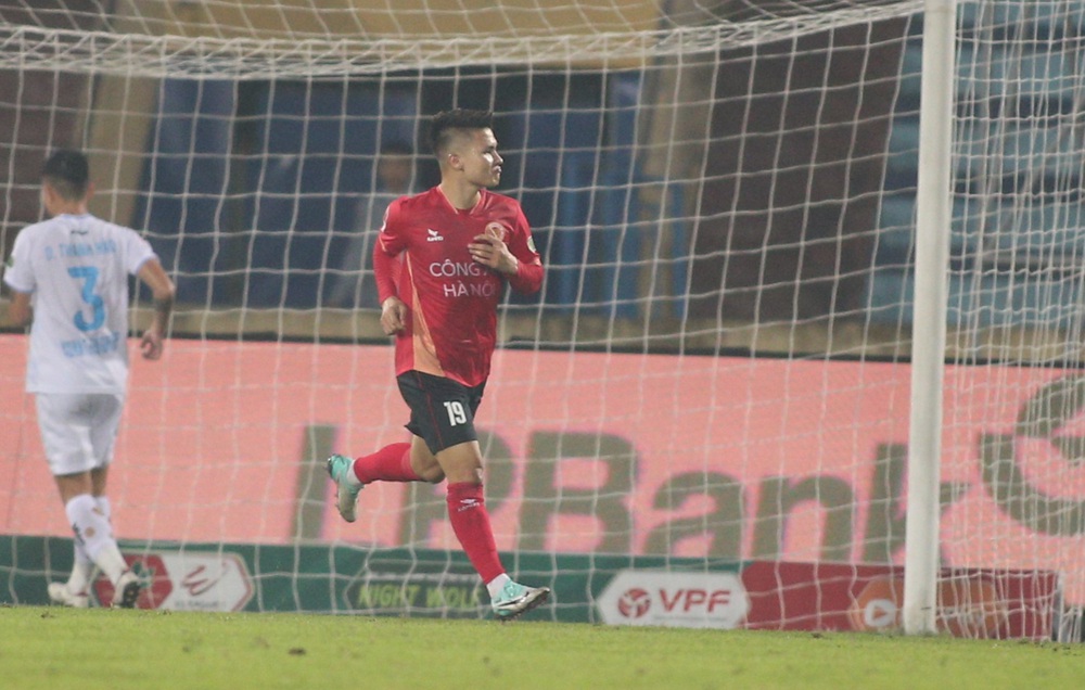 Quang Hải lập công, CLB CAHN vẫn đánh rơi trận thắng trước đội đầu bảng V.League trong trận cầu nghẹt thở - Ảnh 4.
