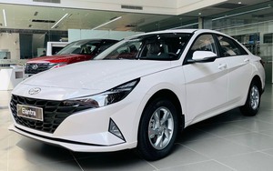 Xả hàng tồn, Hyundai Elantra bán rẻ hơn cả ‘đàn em’ Accent mới ra mắt
