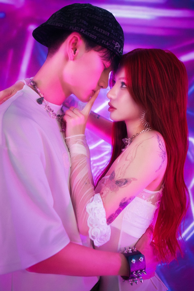 CiiN tình tứ với trai lạ trong "hit" trăm triệu, tặng quà bản thân trước thêm tuổi mới - Ảnh 4. CiiN tình tứ với trai lạ trong "hit" trăm triệu, tặng quà bản thân trước thêm tuổi mới - Ảnh 4.