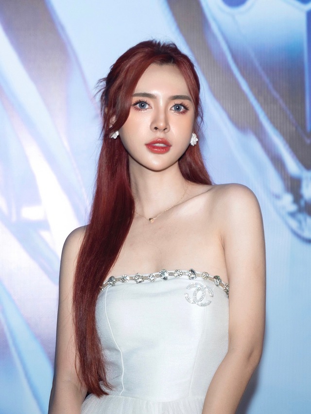 Dàn gái đẹp MC Esports "xả ảnh" hậu CKTG, khó tìm ra người chiếm "spotlight" - Ảnh 2. Dàn gái đẹp MC Esports "xả ảnh" hậu CKTG, khó tìm ra người chiếm "spotlight" - Ảnh 2.