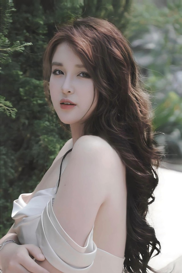 Nữ giáo viên Vật lý xinh như hot girl từ bỏ việc livestream ngay khi nổi tiếng, cuộc sống giờ ra sao? - Ảnh 8. Nữ giáo viên Vật lý xinh như hot girl từ bỏ việc livestream ngay khi nổi tiếng, cuộc sống giờ ra sao? - Ảnh 8.