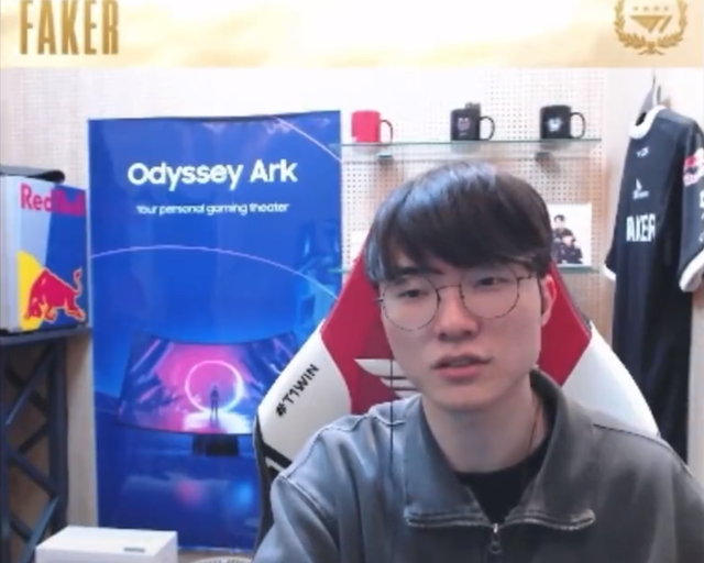 Faker cũng đã trở lại stream mới đây