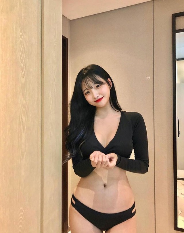 Ngắm bộ hình cực "bốc lửa" của nữ streamer may mắn, được Faker "ưu ái" nhớ tên - Ảnh 7. Ngắm bộ hình cực "bốc lửa" của nữ streamer may mắn, được Faker "ưu ái" nhớ tên - Ảnh 7.