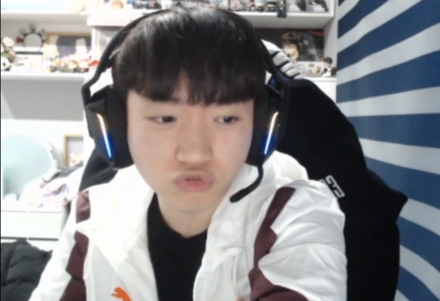 Keria luôn tiếc nuối vì không có cơ hội sử dụng Lux xuyên suốt CKTG 2023 Keria luôn tiếc nuối vì không có cơ hội sử dụng Lux xuyên suốt CKTG 2023