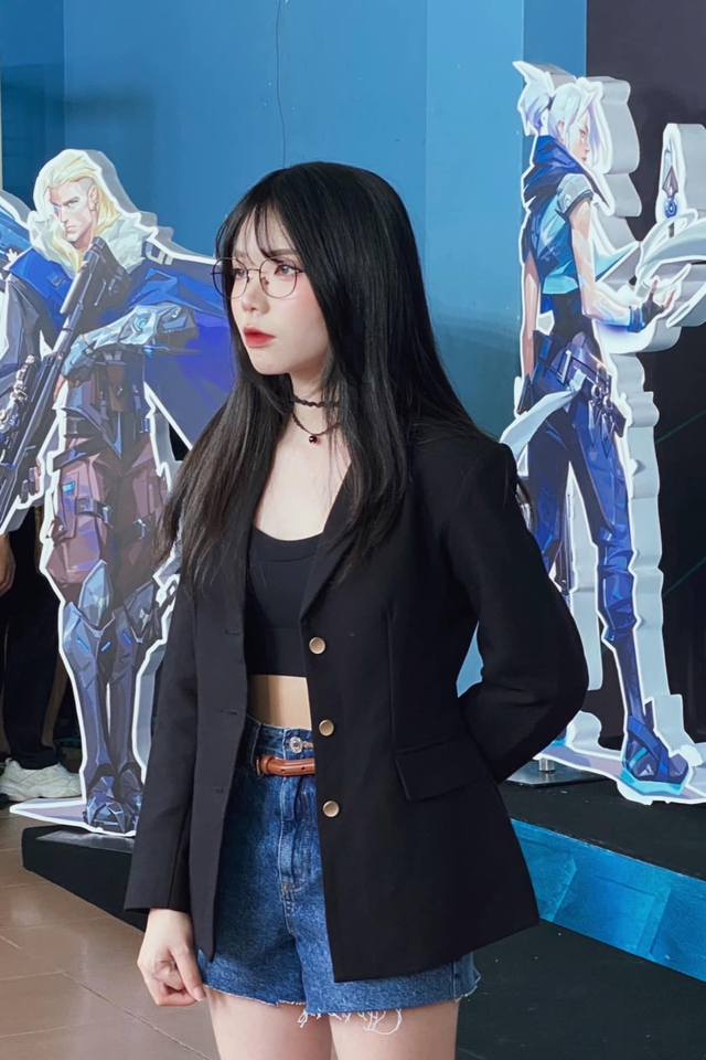 Nâng tầm si mê, nhiều fan nam đồng loạt thể hiện tình cảm đầy phấn khích với Remind - Ảnh 2. Nâng tầm si mê, nhiều fan nam đồng loạt thể hiện tình cảm đầy phấn khích với Remind - Ảnh 2.