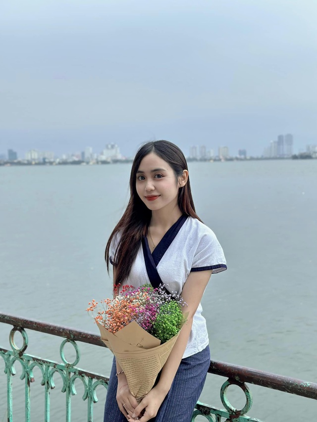 Tình cờ gặp PewPew, hot girl Lào ấn tượng mạnh, bất giác "thốt lên" - Ảnh 3. Tình cờ gặp PewPew, hot girl Lào ấn tượng mạnh, bất giác "thốt lên" - Ảnh 3.