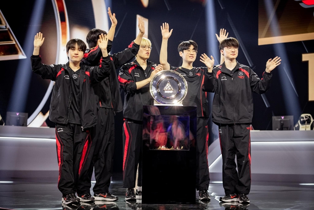 Faker thi đấu rất nổi bật tại EWC 2024 Faker thi đấu rất nổi bật tại EWC 2024