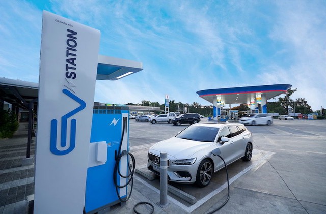 Xe cũ kém chuẩn dễ bị 'xả' sang nhiều nước châu Á, nguyên nhân đến từ vấn đề mà Việt Nam cũng đang đối mặt - Ảnh 2. Xe cũ kém chuẩn dễ bị 'xả' sang nhiều nước châu Á, nguyên nhân đến từ vấn đề mà Việt Nam cũng đang đối mặt - Ảnh 2.