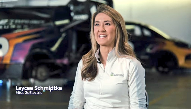 Pin chỉ còn 1%, chủ xe điện cho sạc nhanh và cái kết không mong đợi - Ảnh 1. Pin chỉ còn 1%, chủ xe điện cho sạc nhanh và cái kết không mong đợi - Ảnh 1.