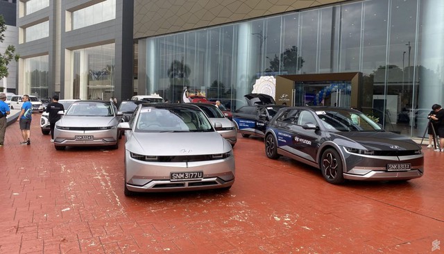 Hyundai Ioniq 5 khởi động hành trình 11 ngày đi 5 nước với điểm đến cuối là Việt Nam - Ảnh 1. Hyundai Ioniq 5 khởi động hành trình 11 ngày đi 5 nước với điểm đến cuối là Việt Nam - Ảnh 1.