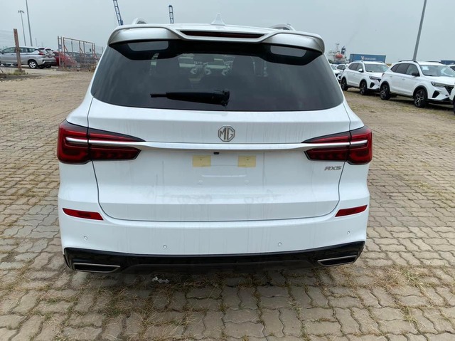 Lô MG RX5 bản tiêu chuẩn đầu tiên về Việt Nam: 'Cắt' nhiều option, giá thấp nhất 644 triệu chỉ ngang Seltos - Ảnh 7. Lô MG RX5 bản tiêu chuẩn đầu tiên về Việt Nam: 'Cắt' nhiều option, giá thấp nhất 644 triệu chỉ ngang Seltos - Ảnh 7.