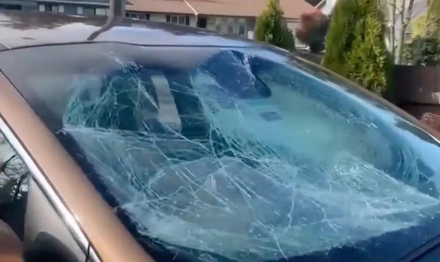 Bị trộm 'hỏi thăm' quá nhiều, chủ Kia Sportage ngao ngán đến mức trả xe cho đại lý, cuốc bộ 4 tiếng đồng hồ về nhà - Ảnh 1. Bị trộm 'hỏi thăm' quá nhiều, chủ Kia Sportage ngao ngán đến mức trả xe cho đại lý, cuốc bộ 4 tiếng đồng hồ về nhà - Ảnh 1.