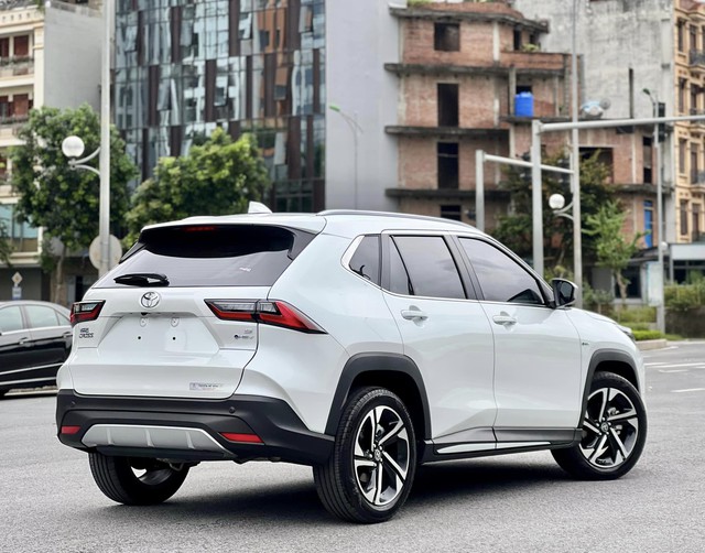 Toyota Yaris Cross bán hơn 1.000 xe/tháng nhờ giảm giá 100 triệu tại đại lý, lần đầu vượt Kia Seltos - Ảnh 3.