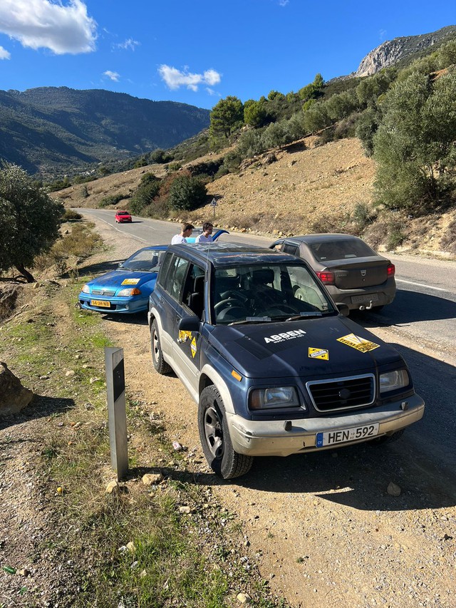 5 mẹo sau đây sẽ giúp bạn luôn tỉnh táo và đủ năng lượng khi lái xe đường dài - Ảnh 4. 5 mẹo sau đây sẽ giúp bạn luôn tỉnh táo và đủ năng lượng khi lái xe đường dài - Ảnh 4.