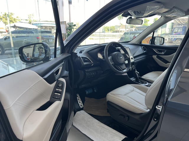 Biến động giá Subaru Forester: Không còn rẻ như CX-5 nhưng giá bản 'full' chạm đáy mới, giảm 270 triệu, về sát mốc 900 triệu - Ảnh 3. Biến động giá Subaru Forester: Không còn rẻ như CX-5 nhưng giá bản 'full' chạm đáy mới, giảm 270 triệu, về sát mốc 900 triệu - Ảnh 3.