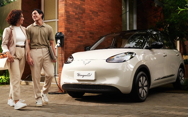 Wuling Bingo EV khởi động bàn giao tại Indonesia, giá quy đổi 560 triệu - Ảnh 1. Wuling Bingo EV khởi động bàn giao tại Indonesia, giá quy đổi 560 triệu - Ảnh 1.