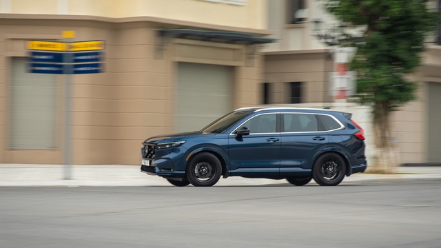 ‘Cố’ lên Honda CR-V e:HEV RS giá 1,259 tỷ đồng: Lái rồi mới thấy hay - Ảnh 12. ‘Cố’ lên Honda CR-V e:HEV RS giá 1,259 tỷ đồng: Lái rồi mới thấy hay - Ảnh 12.