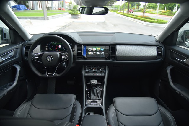 Skoda mạnh tay ưu đãi tháng cuối năm, nỗ lực lấy thị phần - Ảnh 5. Skoda mạnh tay ưu đãi tháng cuối năm, nỗ lực lấy thị phần - Ảnh 5.