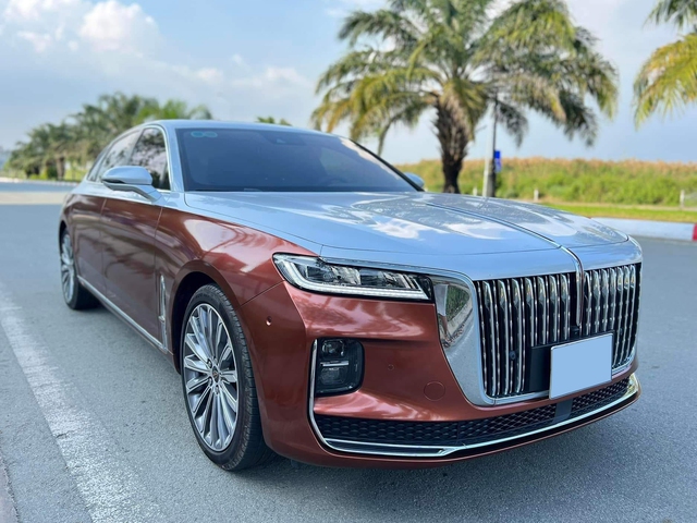 Hongqi H9 rao bán rẻ hơn giá niêm yết tới nửa tỷ đồng: Cơ hội mua xe sang, nhiều công nghệ nhưng giá thấp hơn C-Class - Ảnh 1. Hongqi H9 rao bán rẻ hơn giá niêm yết tới nửa tỷ đồng: Cơ hội mua xe sang, nhiều công nghệ nhưng giá thấp hơn C-Class - Ảnh 1.