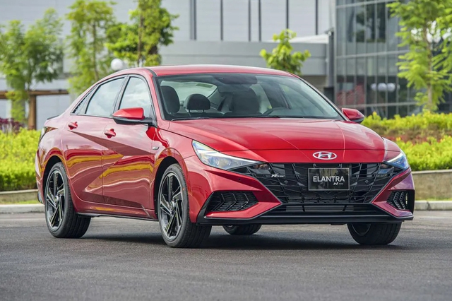 Honda Civic RS 2024 lộ diện chính thức: Mặt trước hầm hố như Type R, có thể mạnh hơn 200 mã lực, cạnh tranh Elantra N Line - Ảnh 4. Honda Civic RS 2024 lộ diện chính thức: Mặt trước hầm hố như Type R, có thể mạnh hơn 200 mã lực, cạnh tranh Elantra N Line - Ảnh 4.