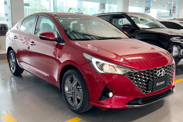 Hyundai vượt Toyota thành hãng xe bán chạy nhất Việt Nam năm 2023, Accent, Creta là vua doanh số phân khúc - Ảnh 3. Hyundai vượt Toyota thành hãng xe bán chạy nhất Việt Nam năm 2023, Accent, Creta là vua doanh số phân khúc - Ảnh 3.