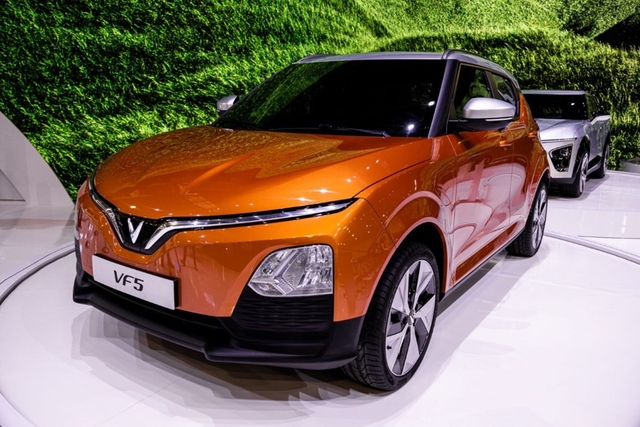 Báo Ấn Độ: VinFast sẽ chính thức bán xe vào nửa cuối năm 2024, có cả xe máy, VF 5 có thể là mẫu đầu tiên nhưng giá dễ cao hơn ở Việt Nam - Ảnh 1. Báo Ấn Độ: VinFast sẽ chính thức bán xe vào nửa cuối năm 2024, có cả xe máy, VF 5 có thể là mẫu đầu tiên nhưng giá dễ cao hơn ở Việt Nam - Ảnh 1.