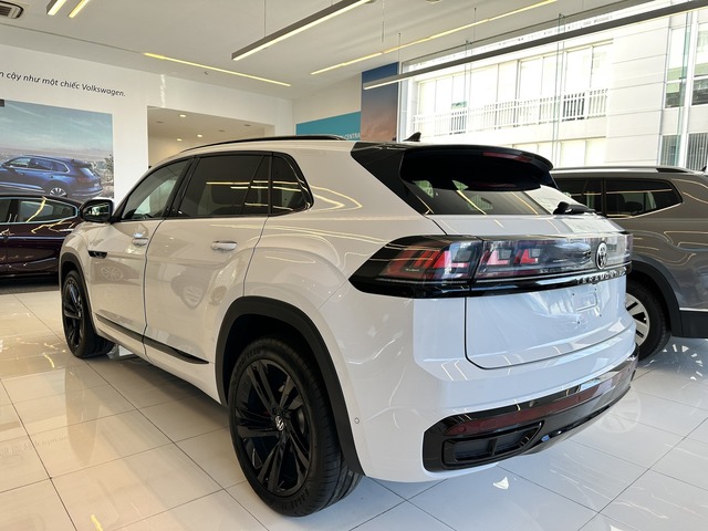 Ảnh chi tiết VW Teramont X tại đại lý: Giá dự kiến 2,168 tỷ, giao xe trước Tết, nhân tố mới cùng tầm Palisade và Explorer - Ảnh 3. Ảnh chi tiết VW Teramont X tại đại lý: Giá dự kiến 2,168 tỷ, giao xe trước Tết, nhân tố mới cùng tầm Palisade và Explorer - Ảnh 3.