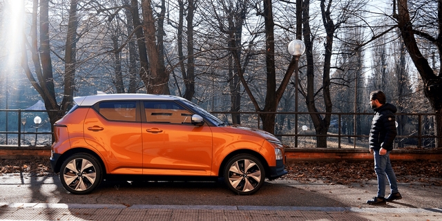 Báo Indonesia: VinFast sẽ sớm xây nhà máy tay lái nghịch, VinFast VF 5 là 'phát súng đầu tiên' với giá có thể rẻ ngang xe Wuling - Ảnh 2. Báo Indonesia: VinFast sẽ sớm xây nhà máy tay lái nghịch, VinFast VF 5 là 'phát súng đầu tiên' với giá có thể rẻ ngang xe Wuling - Ảnh 2.