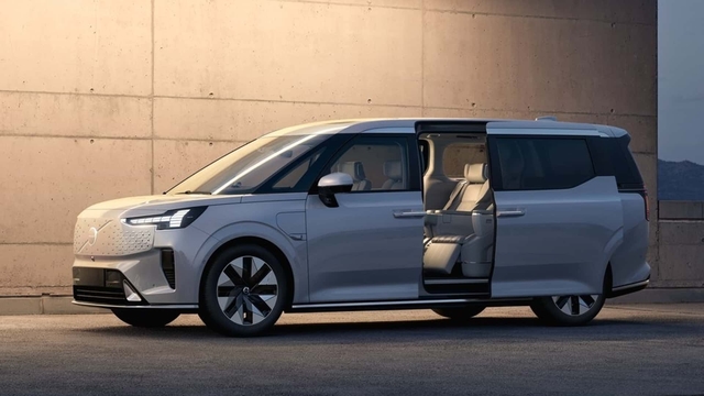 Volvo đạt kỷ lục mới trong 2023, mẫu SUV này vẫn là chủ lực - Ảnh 2.