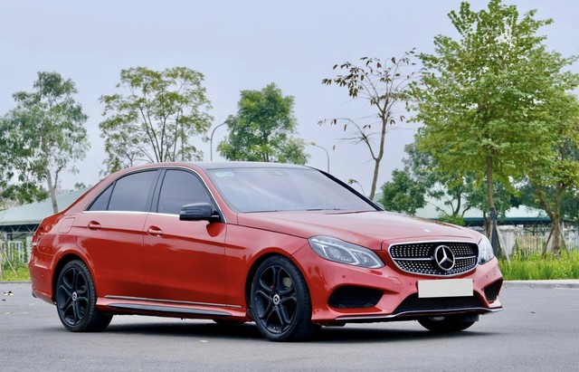 Mercedes-Benz E 200 rao bán ngang Kia K3, riêng tiền độ hết 150 triệu, có một phần an toàn chủ động - Ảnh 1. Mercedes-Benz E 200 rao bán ngang Kia K3, riêng tiền độ hết 150 triệu, có một phần an toàn chủ động - Ảnh 1.